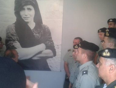 Νέοι ανθυπολοχαγοί και στρατευμένοι του ΚΕΤΘ σε Δίστομο-Όσιο Λουκά